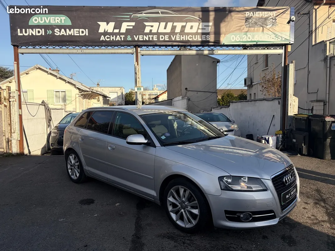Audi A3 2011 161km 1.8 TFSi 160 cv SUIVI FACTURE SIÈGES CHAUFFANT RÉGULATEUR RADARS AV/AR