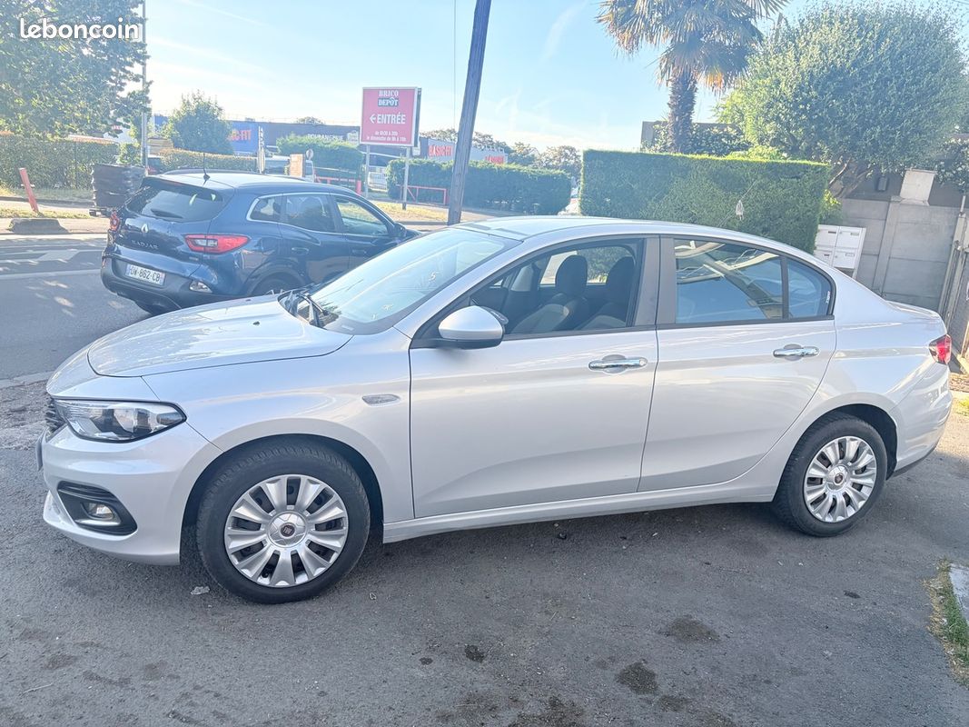 Fiat Tipo 2017 145km CHAÎNE DE DISTRIBUTION RADAR RÉGULATEUR BLUETOOTH – Image 7