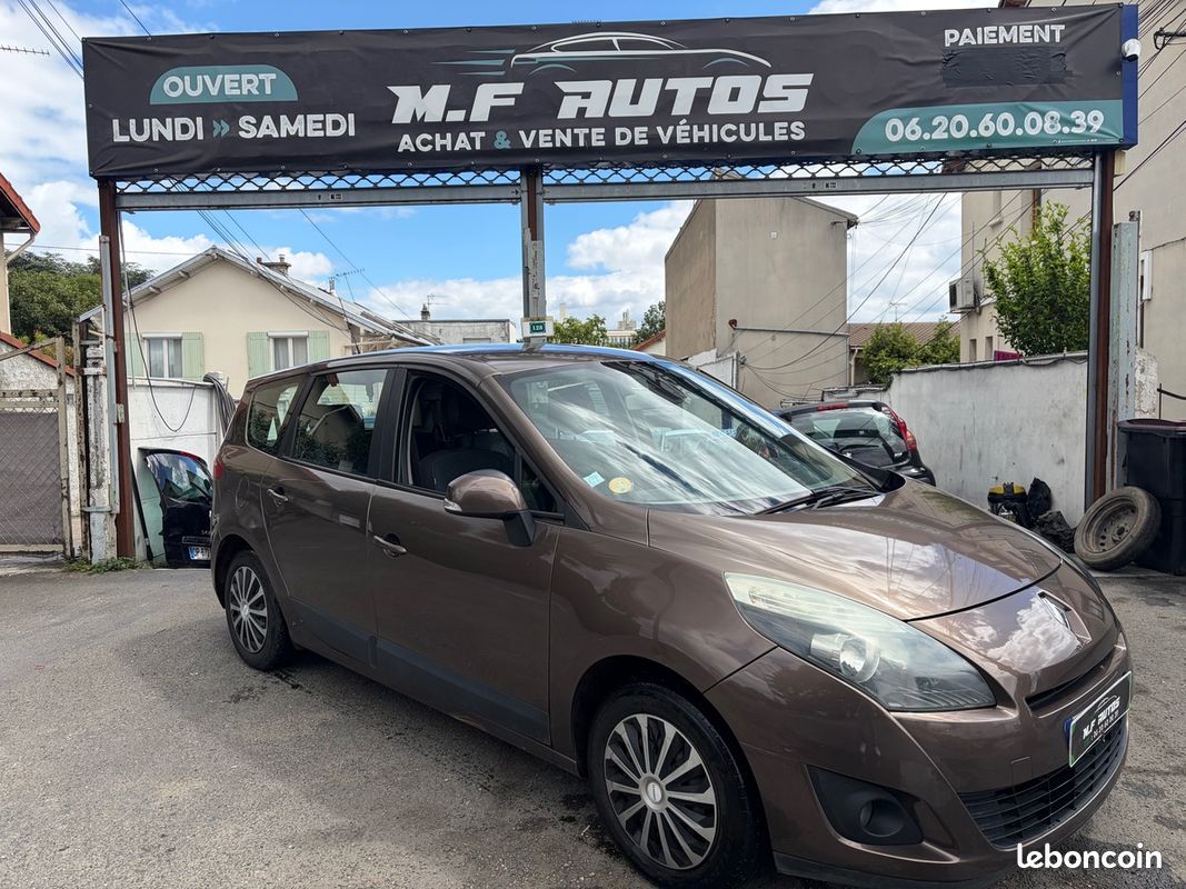 RENAULT Grand Scenic 1.9L DCI 130. 7 PLACES TOUT LE SUIVIE D ENTRETIEN RADAR. PAYER EN 3FOIS