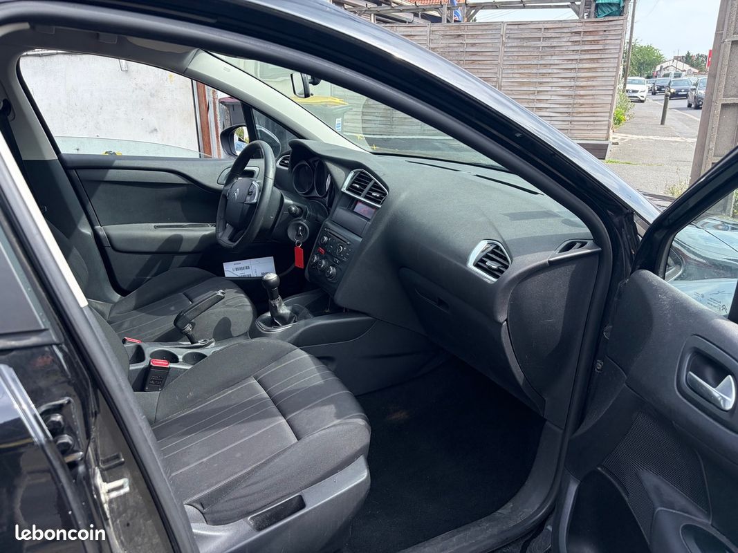 Citroën C4 2013 1.6l HDI 90 Attraction RÉGULATEUR AUXILIAIRE PAYEMENT EN 3FOIS – Image 5