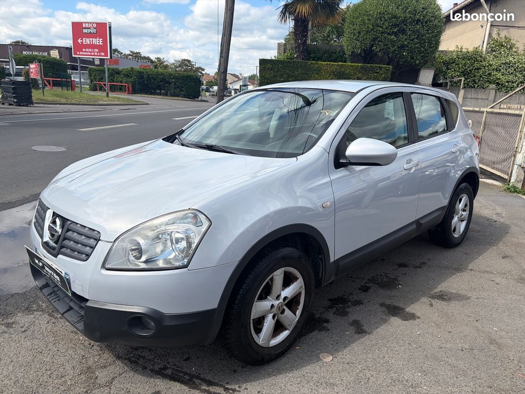 Nissan Qashqai 1.5 dCi 110Ch Visia BLUETOOTH RADARS RÉGULATEUR EMBRAYAGE NEUF PAYEMENT EN 3FOIS – Image 2