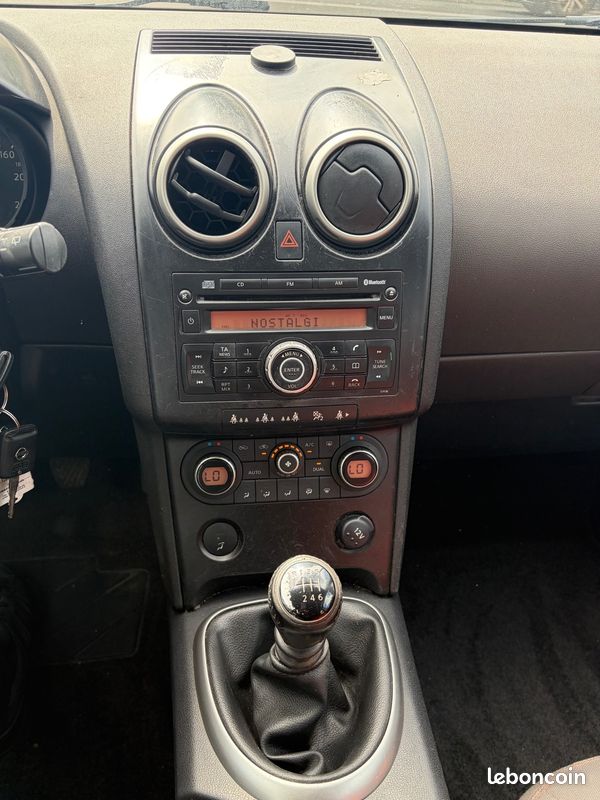 Nissan Qashqai 1.5 dCi 110Ch Visia BLUETOOTH RADARS RÉGULATEUR EMBRAYAGE NEUF PAYEMENT EN 3FOIS – Image 13