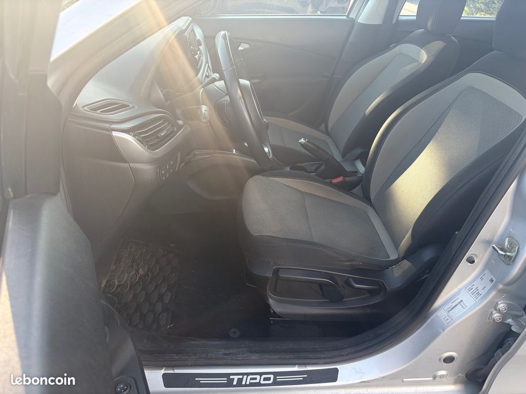 Fiat Tipo 2017 145km CHAÎNE DE DISTRIBUTION RADAR RÉGULATEUR BLUETOOTH – Image 6