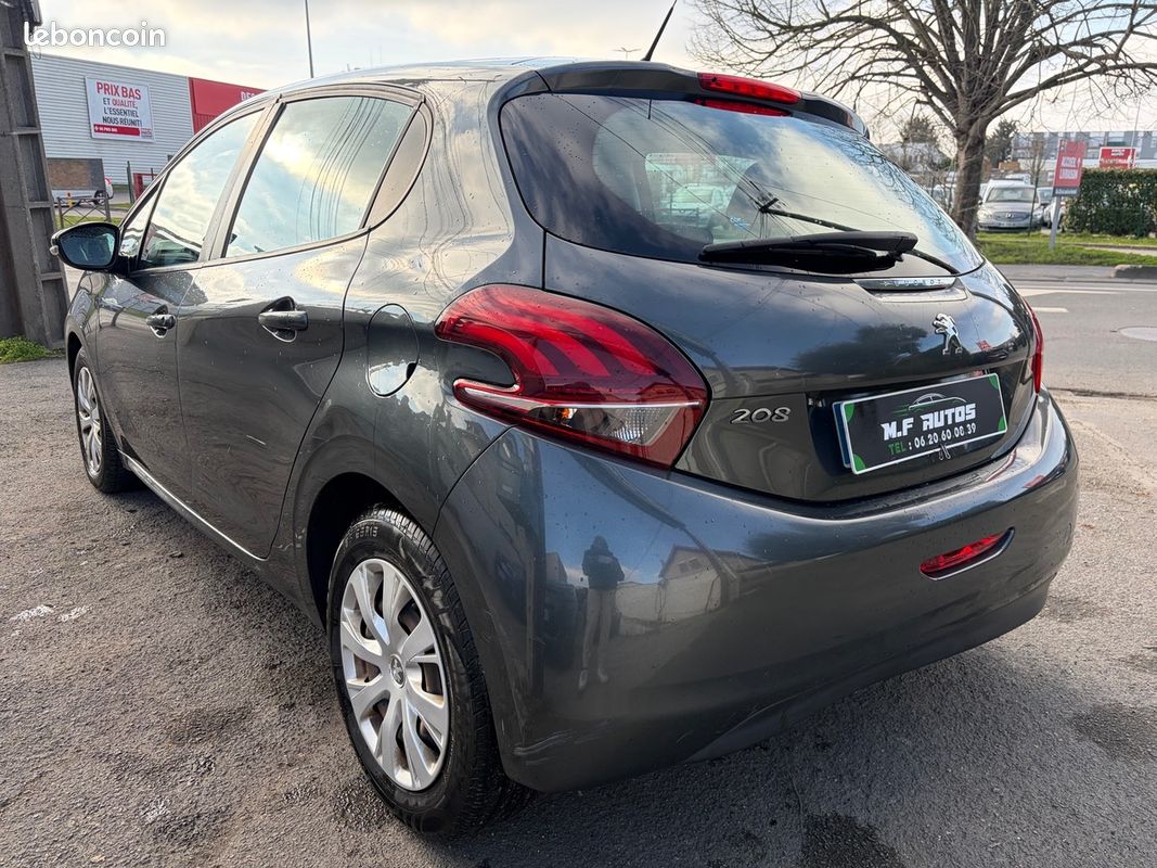 Peugeot 208 2017 1.6L HDI GPS BLUETOOTH RÉGULATEUR PAYEE EN 3 FOIS Argenteuil · 2017 · 194000 km · Diesel – Image 3