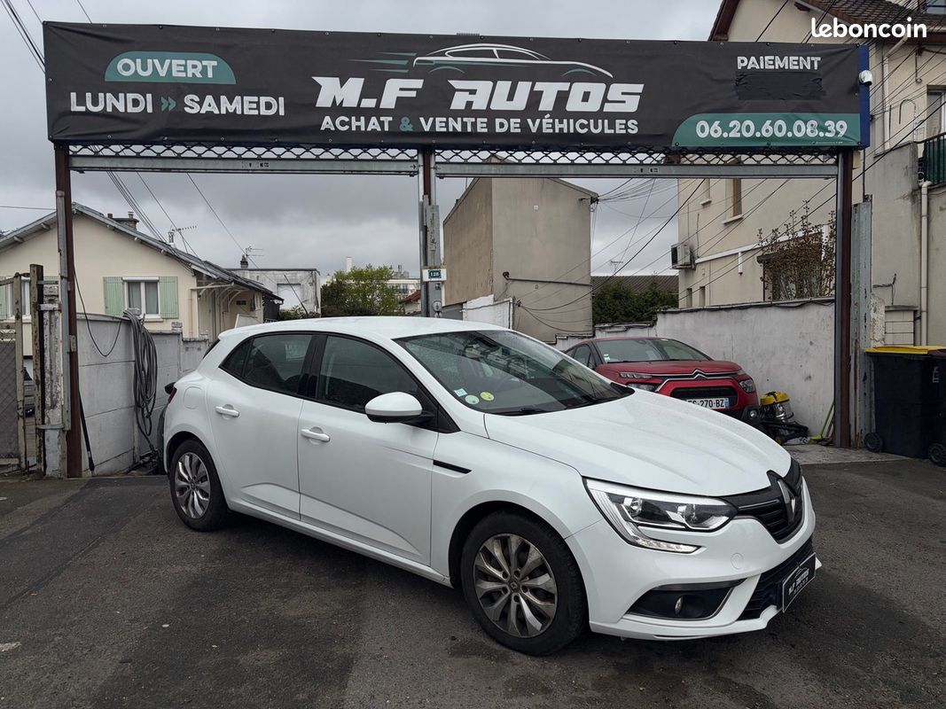 RENAULT Megane IV 2017 1.5L dCi ENERGY LIFE GPS RÉGULATEUR USB BLUETOOTH RADARS