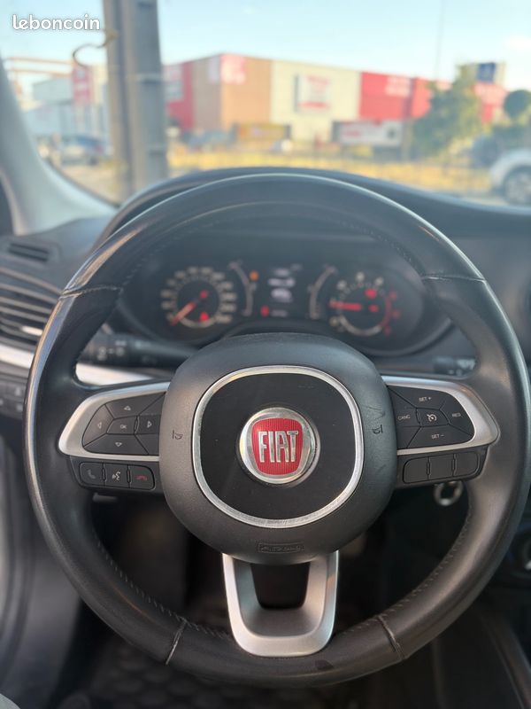 Fiat Tipo 2017 145km CHAÎNE DE DISTRIBUTION RADAR RÉGULATEUR BLUETOOTH – Image 11