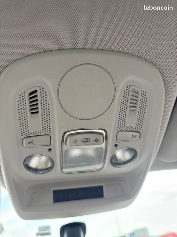 Citroën C4 2013 1.6l HDI 90 Attraction RÉGULATEUR AUXILIAIRE PAYEMENT EN 3FOIS – Image 14