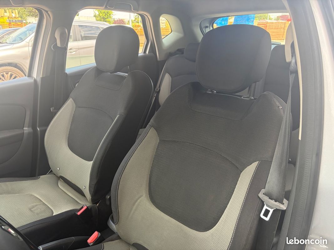 RENAULT Captur 2014 1.5 L dCi 1ERE MAIN TOUT LE SUIVIE D ENTRETIEN RADARS BLUETOOTH USB AUX – Image 8