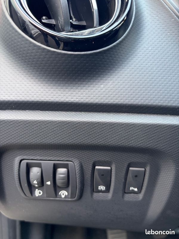 RENAULT Captur 1.5l DCi Energy Intense EMBRAYAGE NEUF KIT DISTRIBUTION FAITE GPS BLUETOOTH RADARS – Image 14