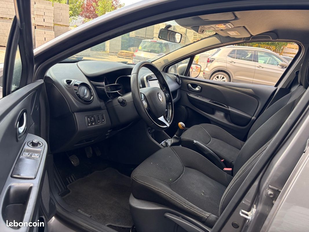 RENAULT Clio IV 2016 1,5L DCI STYLE SUIVI FACTURES GPS BLUETOOTH RADAR USB AUX RÉGULATEUR – Image 7