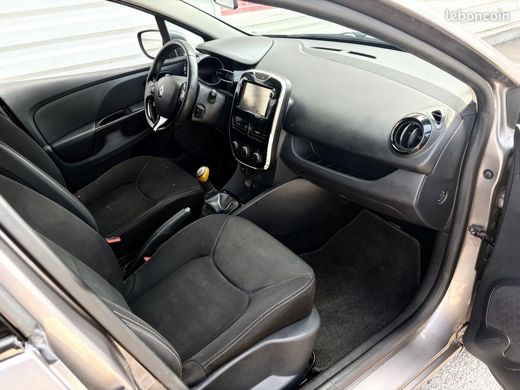 RENAULT Clio IV 2016 1,5L DCI STYLE SUIVI FACTURES GPS BLUETOOTH RADAR USB AUX RÉGULATEUR – Image 6