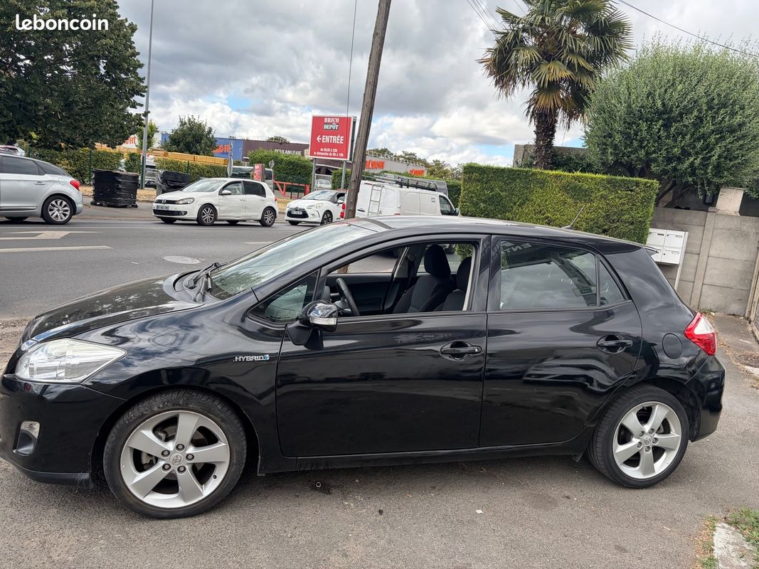 Toyota Auris BOITE AUTO HBRYDE 1.8 VVT-i 86KM CHAÎNE DE DISTRIBUTION CARPLAY GPS BLUETOOTH – Image 4