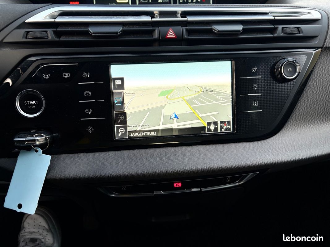 Citroën C4 Picasso 2015 BOITE AUTO ETG6 GPS BLUETOOTH USB CAMÉRA RÉGULATEUR PAYEMENT EN 3 FOIS – Image 12