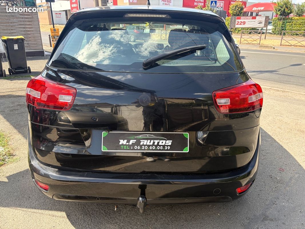 Citroën C4 Picasso 2015 BOITE AUTO ETG6 GPS BLUETOOTH USB CAMÉRA RÉGULATEUR PAYEMENT EN 3 FOIS – Image 4