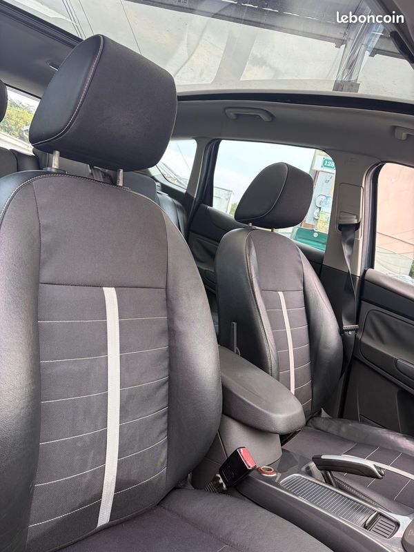 Ford Kuga 2,0l BOITE AUTO SUIVI D ENTRETIEN TOIT PANO Semi Cuir Chauffant GPS CAMÉRA Bluetooth – Image 28