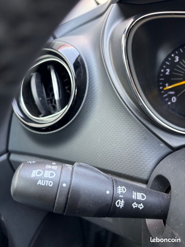 RENAULT Captur 1.5l DCi Energy Intense EMBRAYAGE NEUF KIT DISTRIBUTION FAITE GPS BLUETOOTH RADARS – Image 19