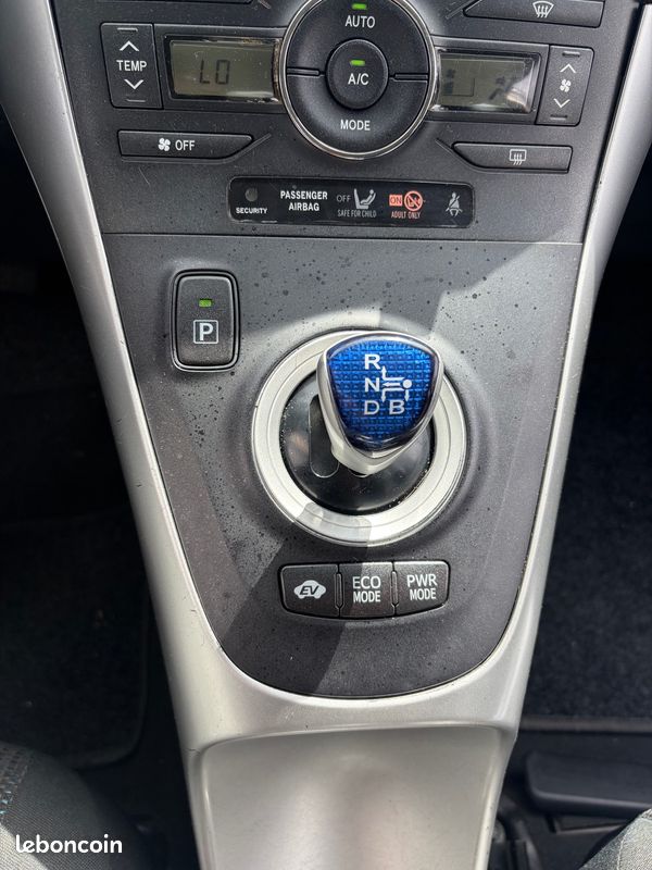 Toyota Auris BOITE AUTO HBRYDE 1.8 VVT-i 86KM CHAÎNE DE DISTRIBUTION CARPLAY GPS BLUETOOTH – Image 11