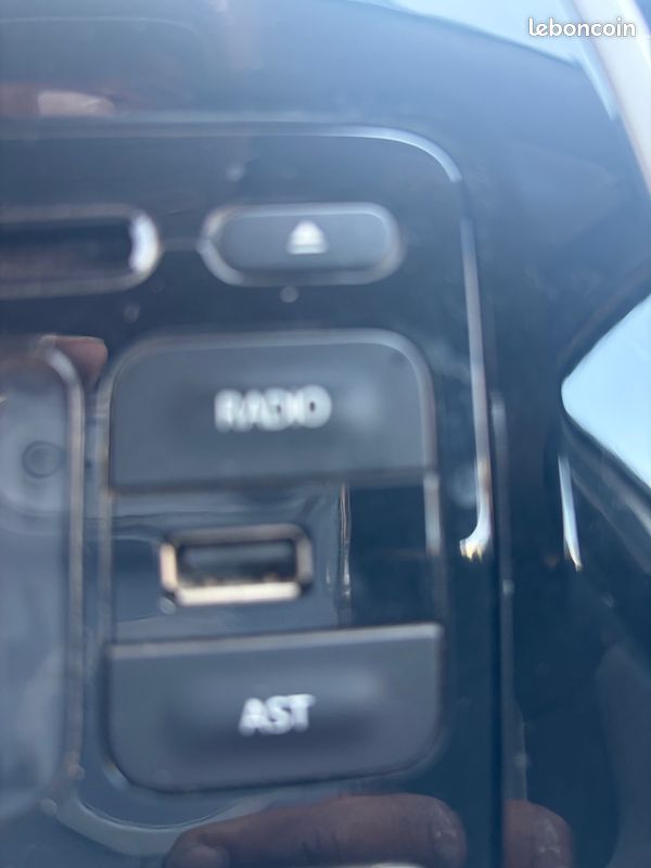 RENAULT Captur 2014 1.5 L dCi 1ERE MAIN TOUT LE SUIVIE D ENTRETIEN RADARS BLUETOOTH USB AUX – Image 16