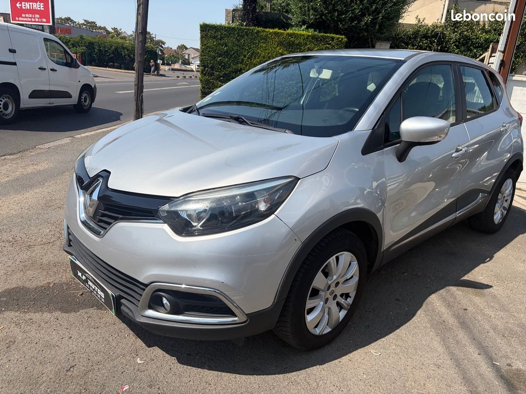 RENAULT Captur 2014 1.5 L dCi 1ERE MAIN TOUT LE SUIVIE D ENTRETIEN RADARS BLUETOOTH USB AUX – Image 2