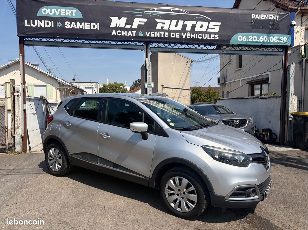 RENAULT Captur 2014 1.5 L dCi 1ERE MAIN TOUT LE SUIVIE D ENTRETIEN RADARS BLUETOOTH USB AUX