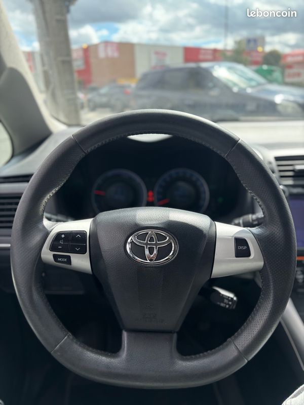 Toyota Auris BOITE AUTO HBRYDE 1.8 VVT-i 86KM CHAÎNE DE DISTRIBUTION CARPLAY GPS BLUETOOTH – Image 13