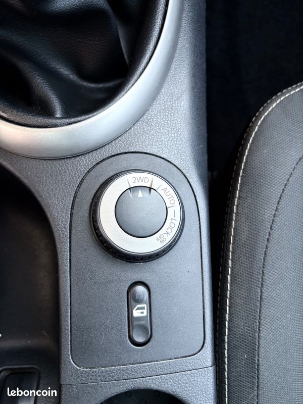 Nissan Qashqai+2 1.6l DCI 7 PLACES 4x4 CHAÎNE DE DISTRIBUTION TOIT PANO GPS CAMÉRA BLUETOOTH USB AUX – Image 14