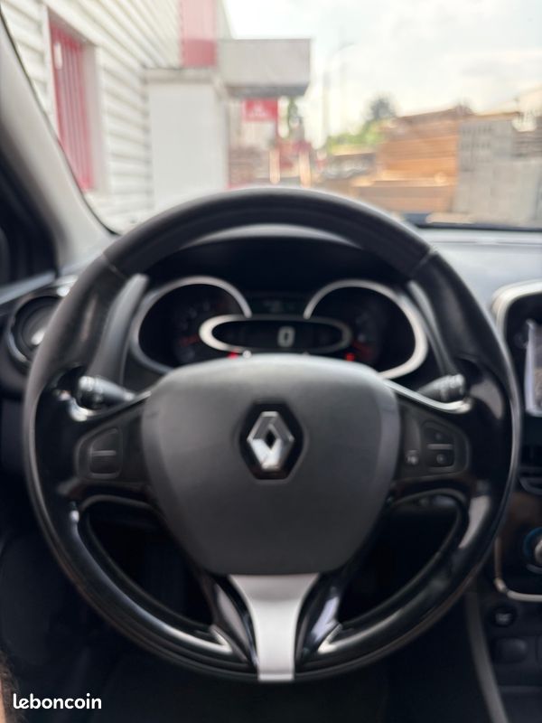 RENAULT Clio IV 2016 1,5L DCI STYLE SUIVI FACTURES GPS BLUETOOTH RADAR USB AUX RÉGULATEUR – Image 11