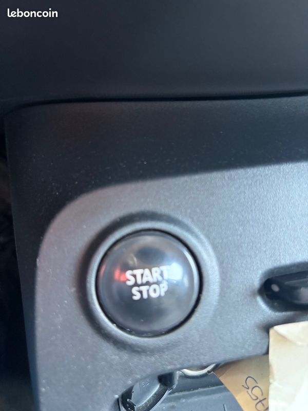 RENAULT Captur 2014 1.5 L dCi 1ERE MAIN TOUT LE SUIVIE D ENTRETIEN RADARS BLUETOOTH USB AUX – Image 19