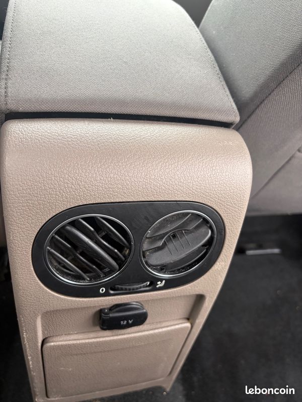 Volkswagen Golf Plus BOITE AUTO 2l TDI DSG6 RADAR AV/AR RÉGULATEUR AUXILIAIRE PAIEMENT EN 3 FOIS – Image 19